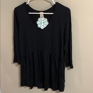 Black 3/4 Sleeve Babydoll V-Neck Top